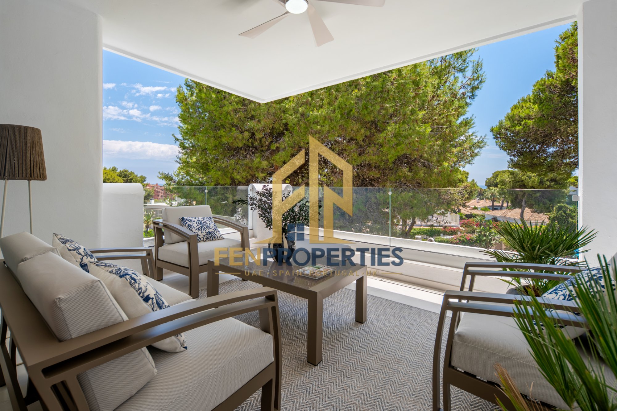 Penthouse in Los Monteros, Marbella East – photo 3 of 24
