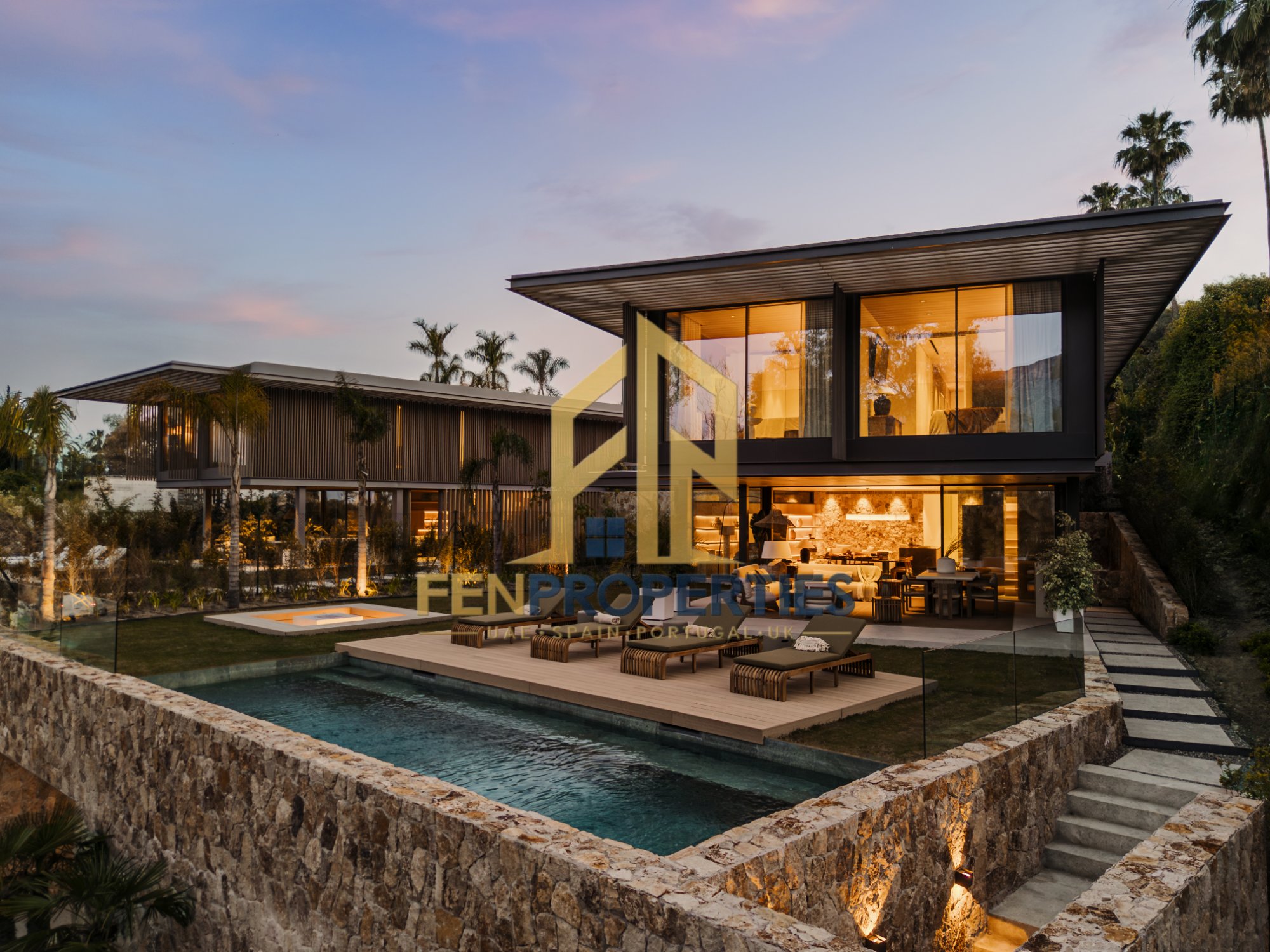 Villa in LA CERQUILLA, NUEVA ANDALUCÍA – photo 2 of 24