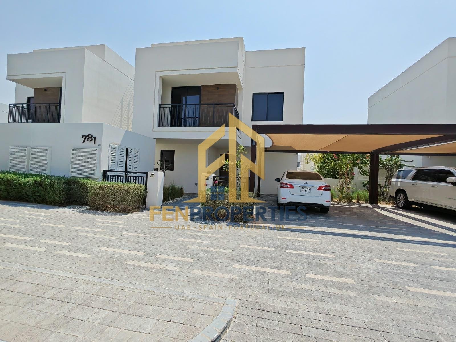Villa in Yas Island – photo 1 of 10