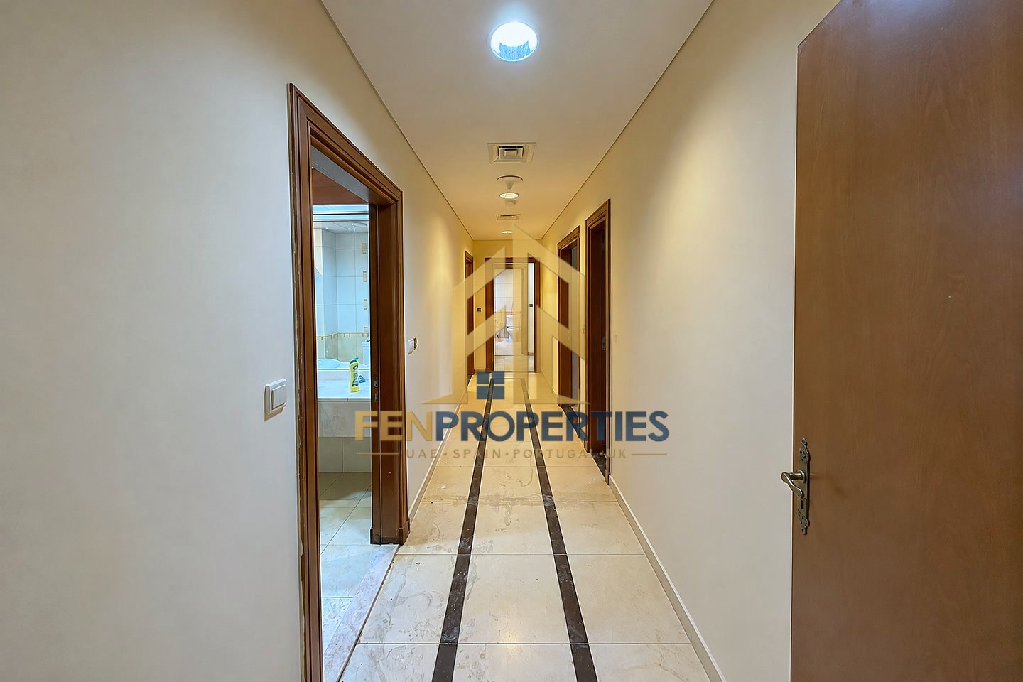 Apartment in Al Nahyan – photo 2 of 11