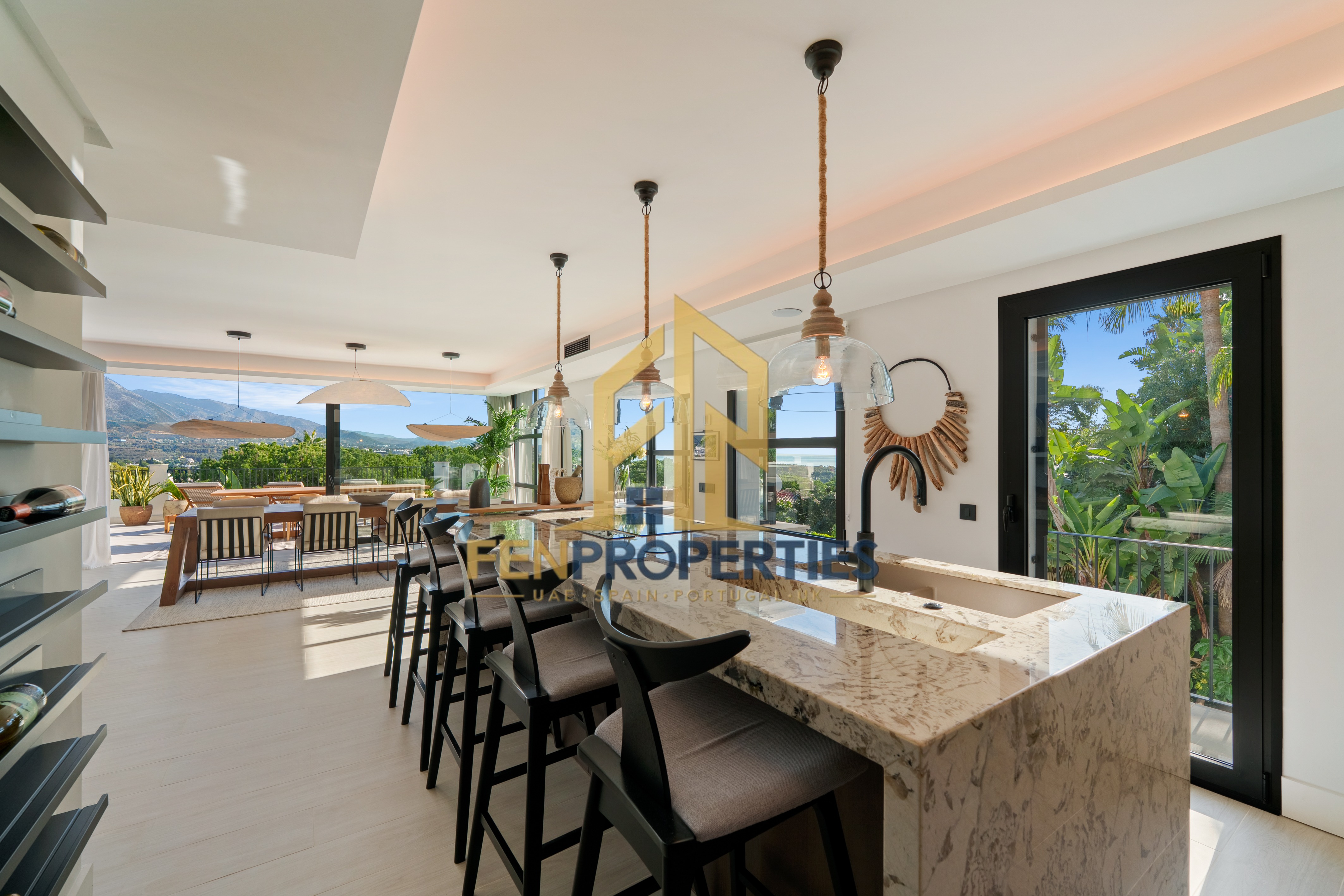 Apartment in Los Naranjos Hill Club – photo 2 of 36