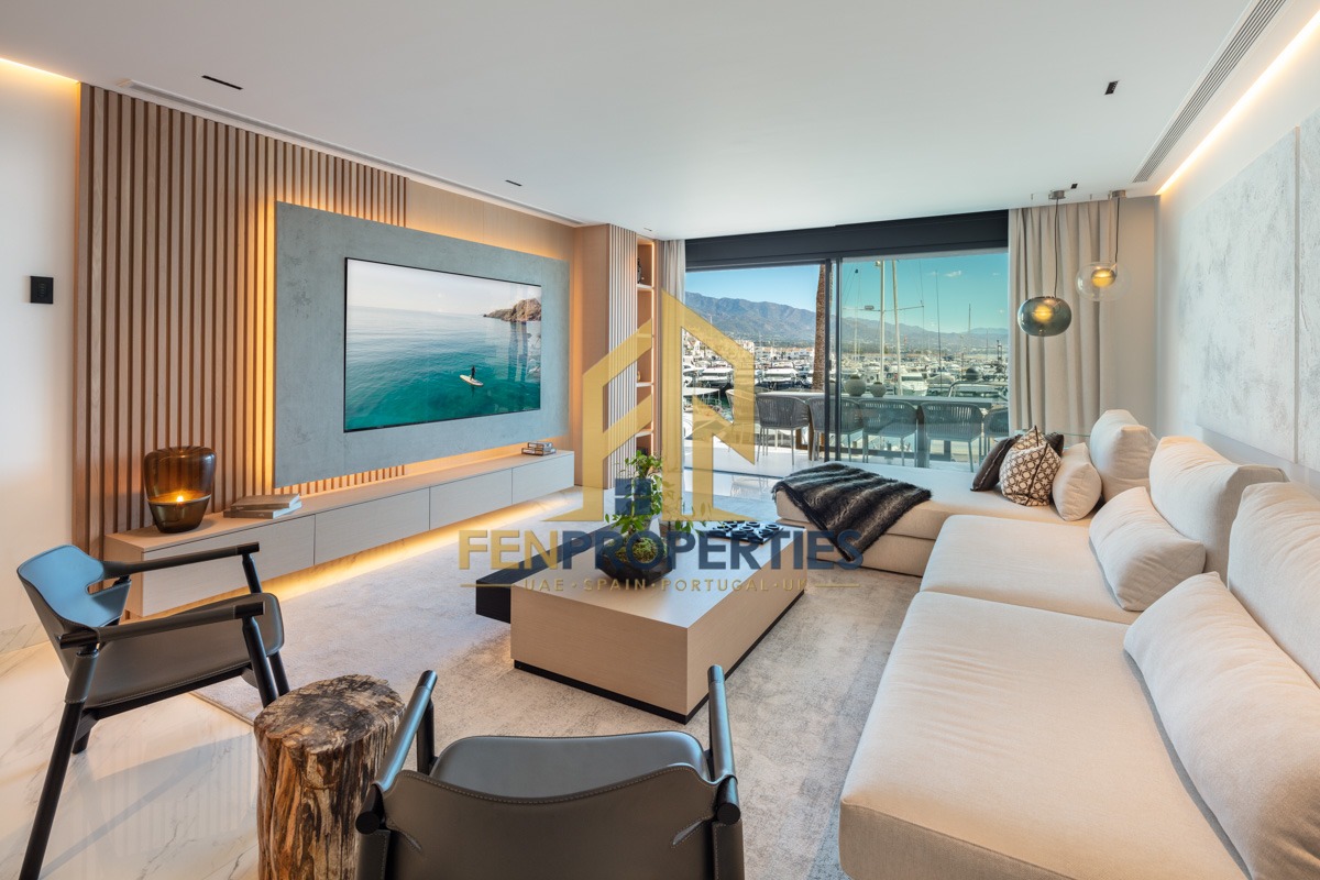 Apartment in Puerto Banús – photo 2 of 12