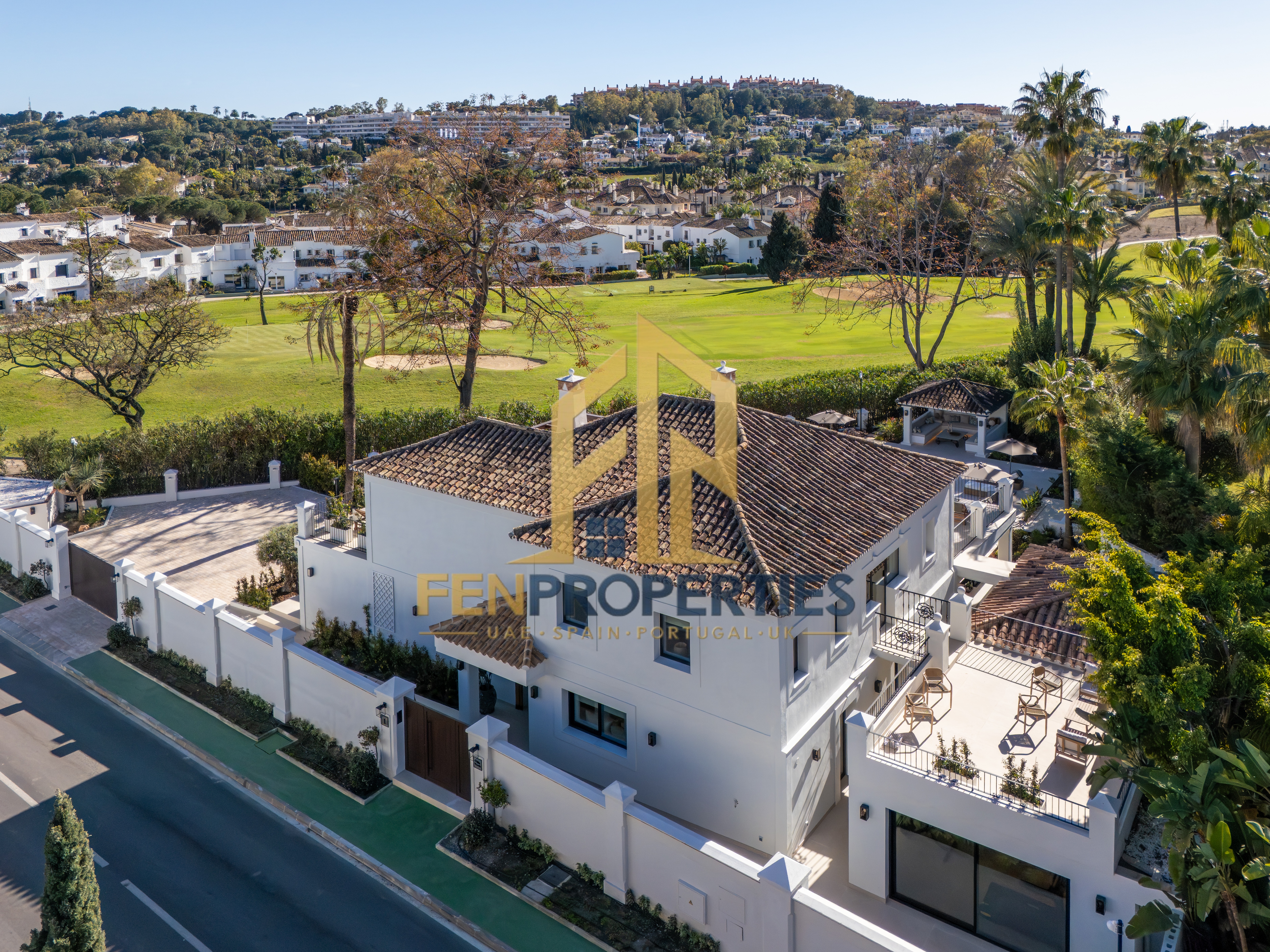 Villa in La Cerquilla, Marbella – photo 1 of 19