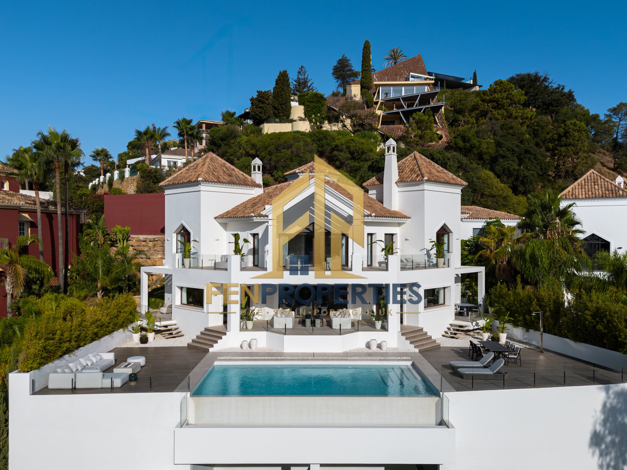 Villa in El Herrojo – photo 1 of 23