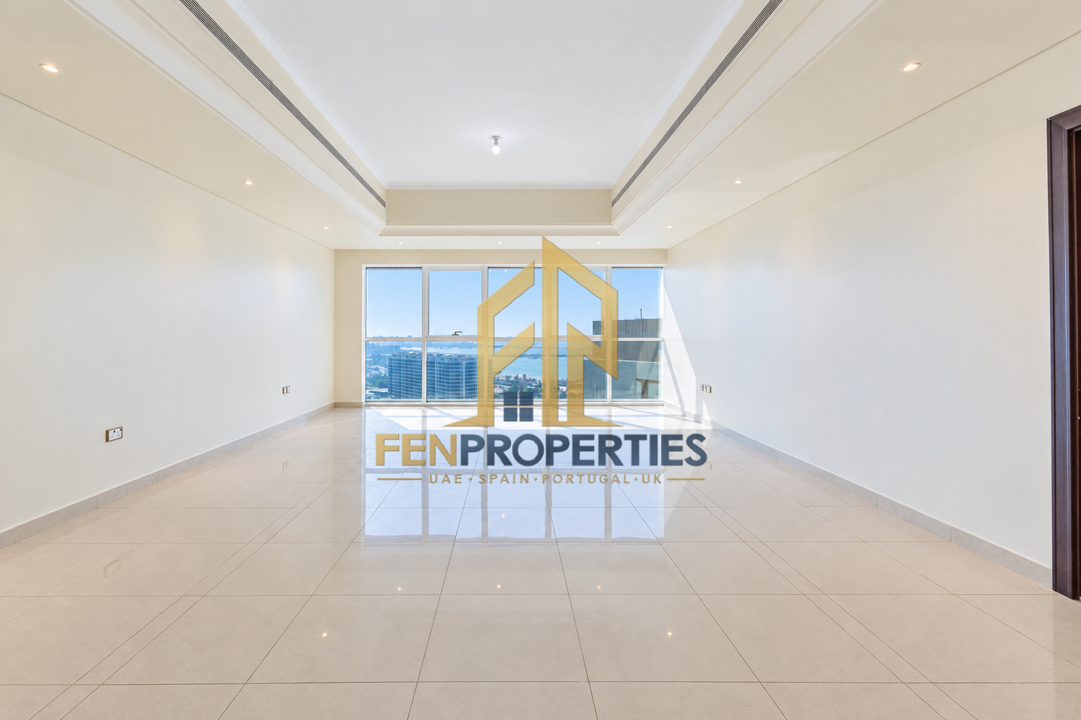 Apartment in Al Khalidiyah – photo 1 of 16