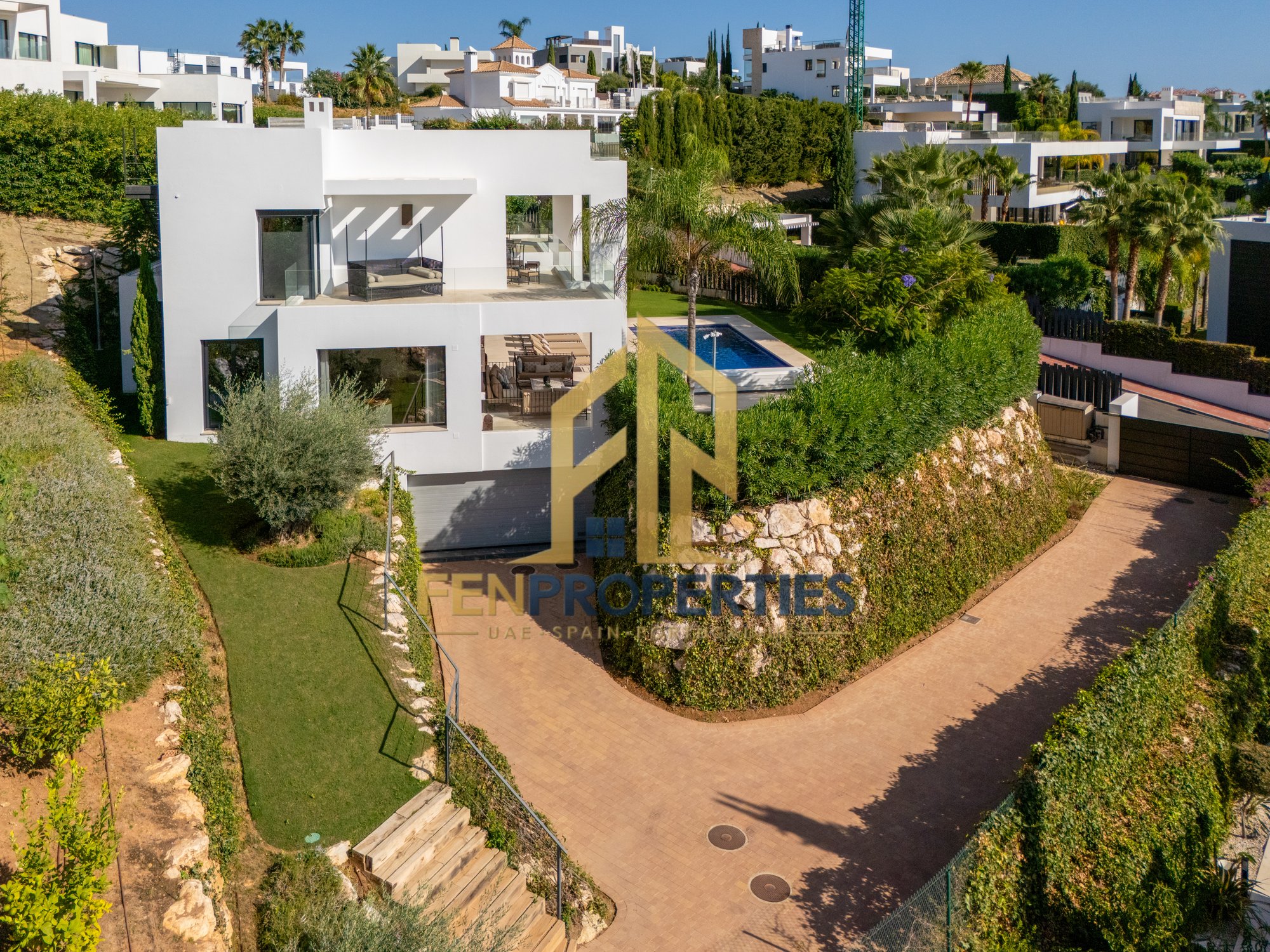 Villa in Marbella, Nueva Andalucia – photo 2 of 20