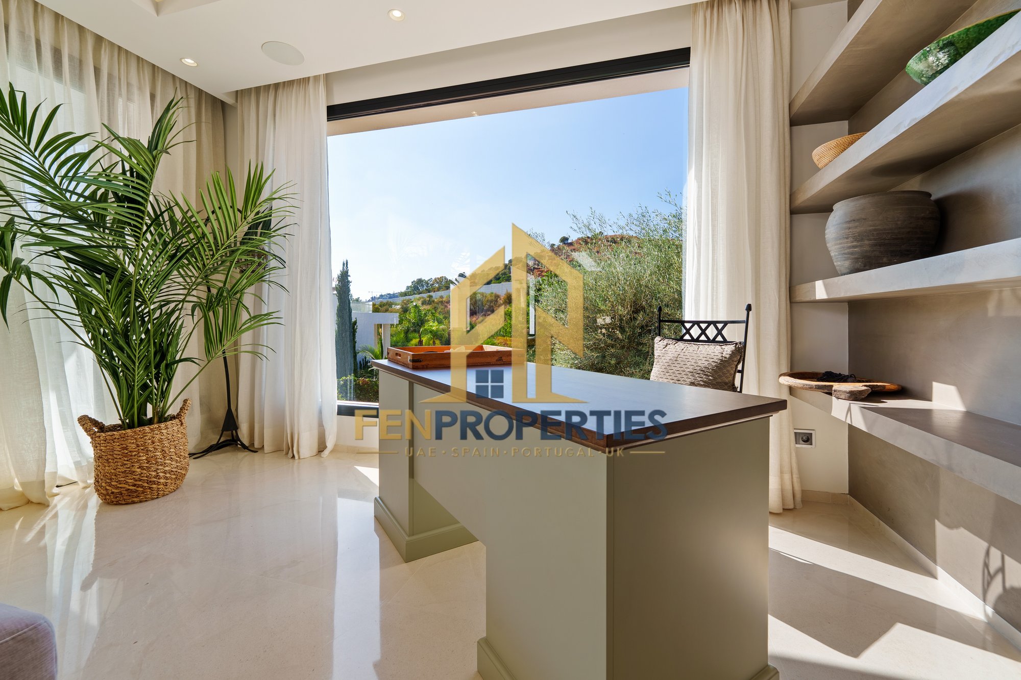 Villa in Marbella, Nueva Andalucia – photo 3 of 20