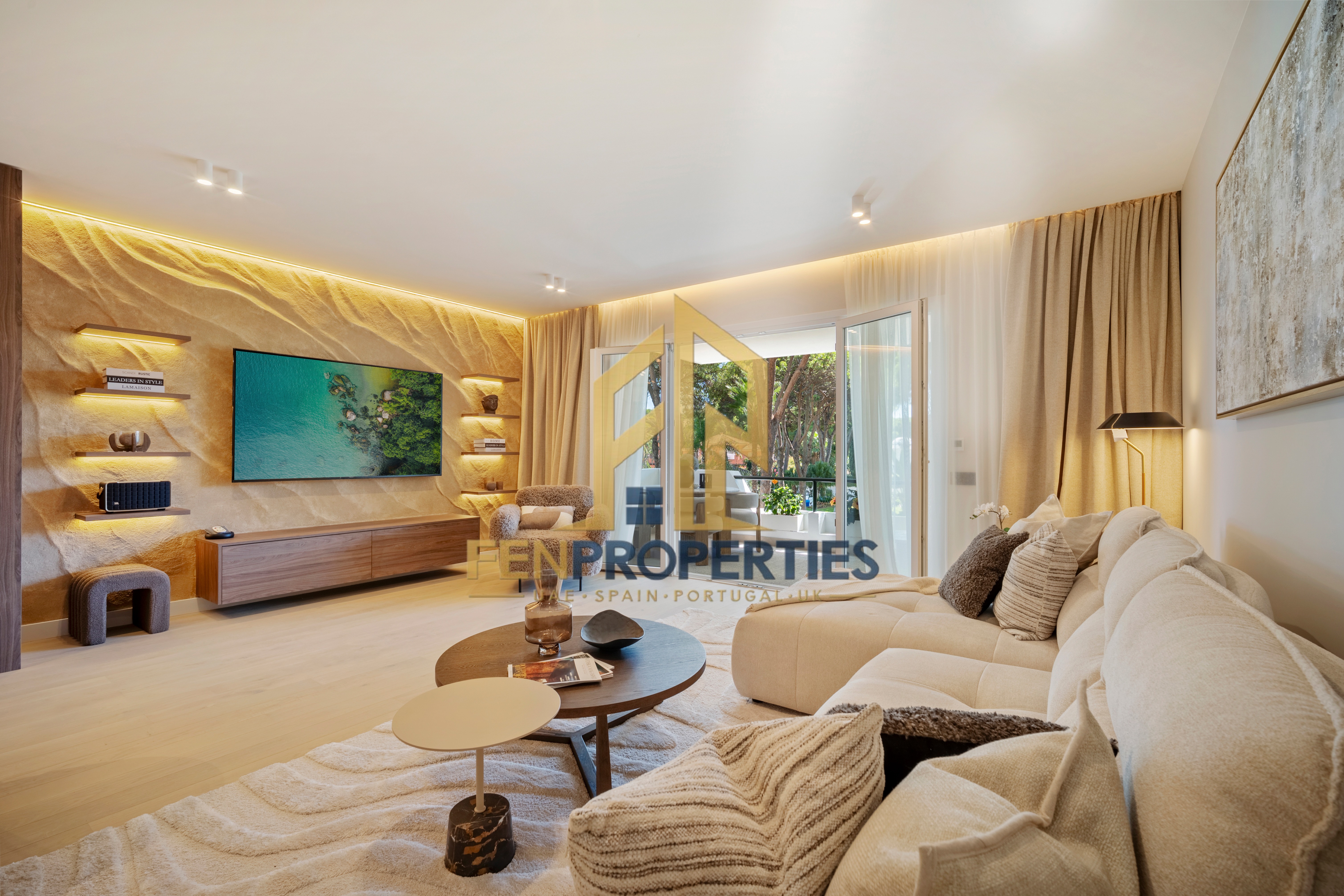 Apartment in Estepona East, Malaga – photo 1 of 24