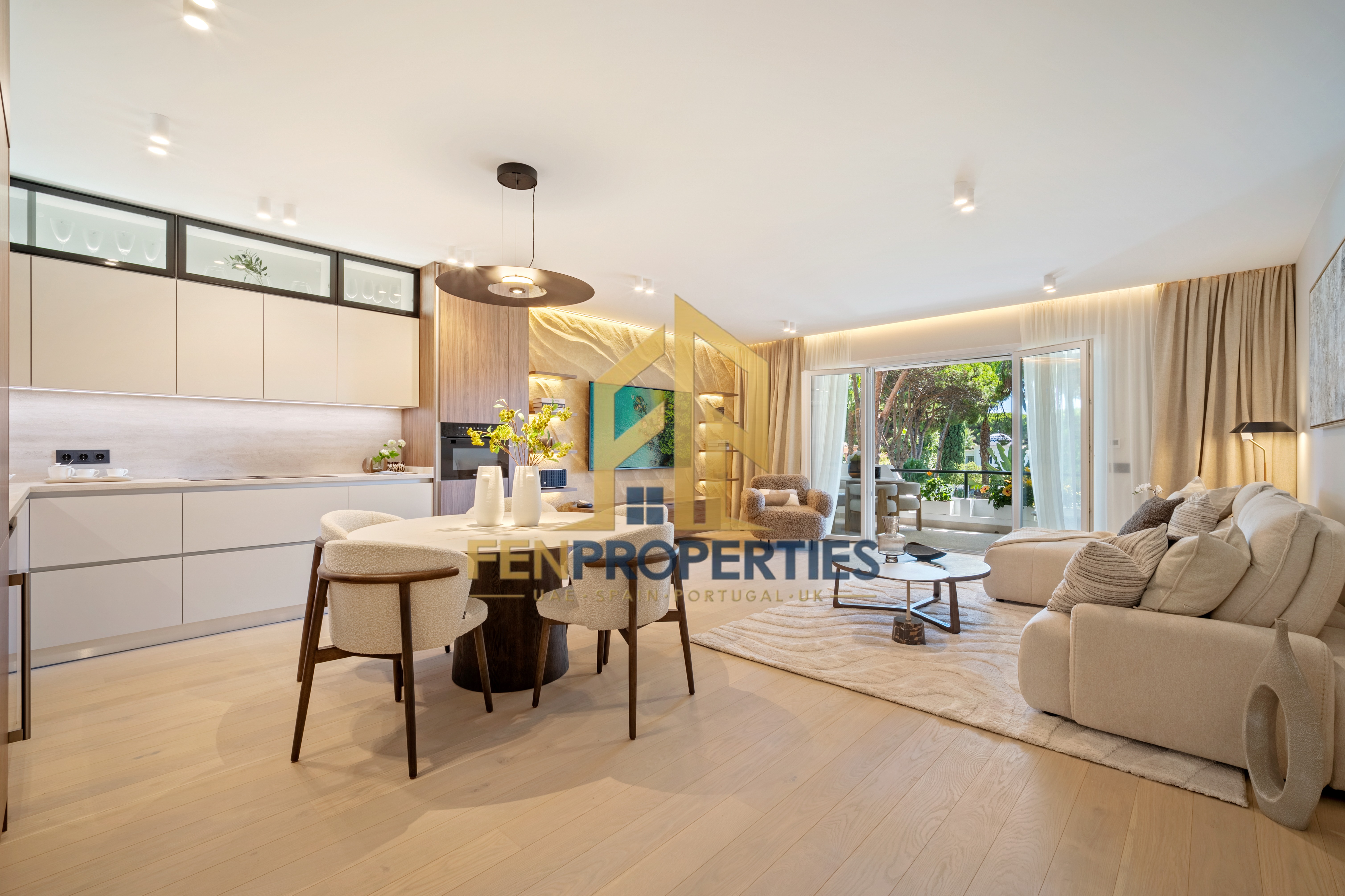 Apartment in Estepona East, Malaga – photo 2 of 24
