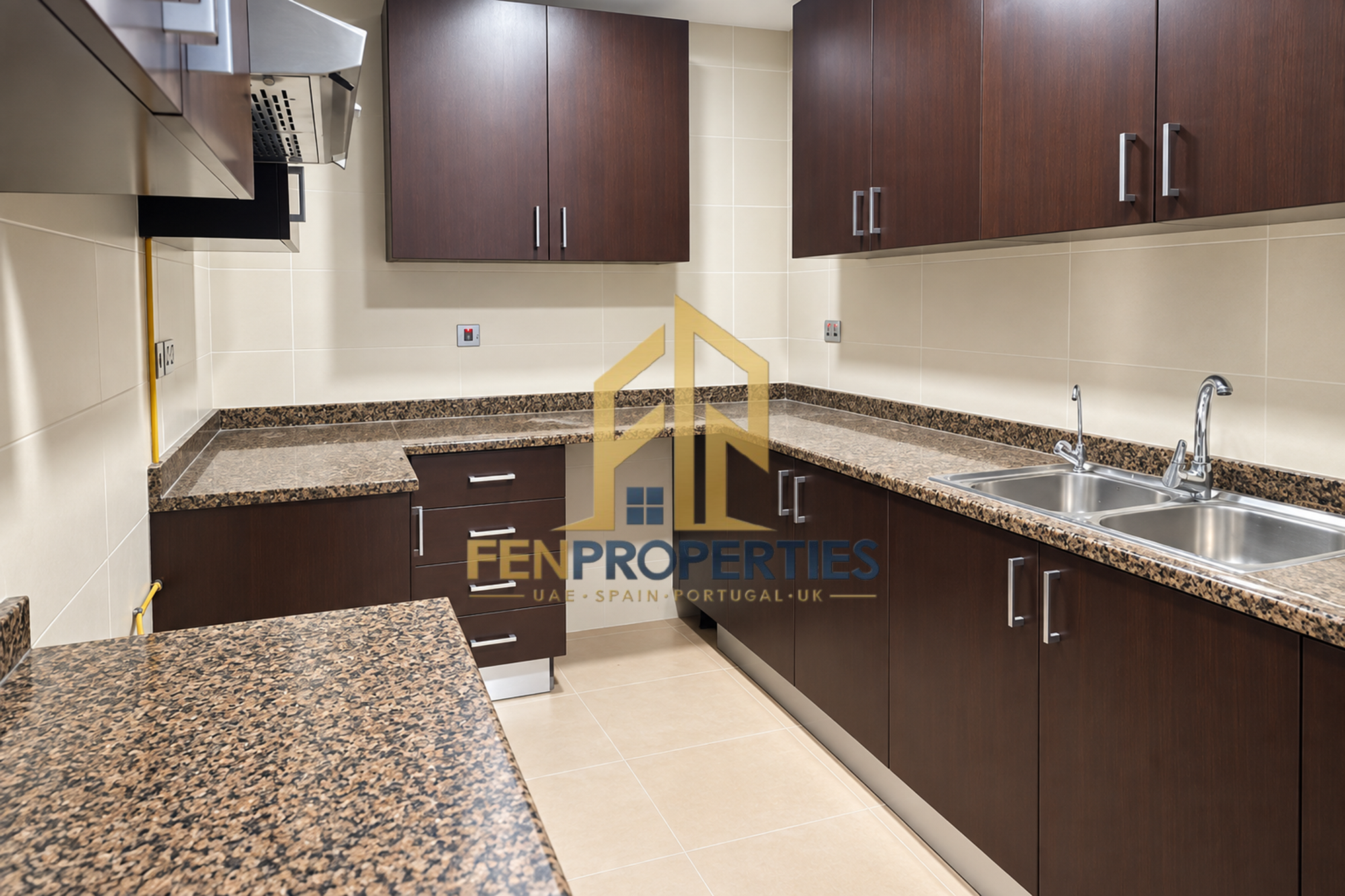 Apartment in Al Rayyana Complex – photo 2 of 12